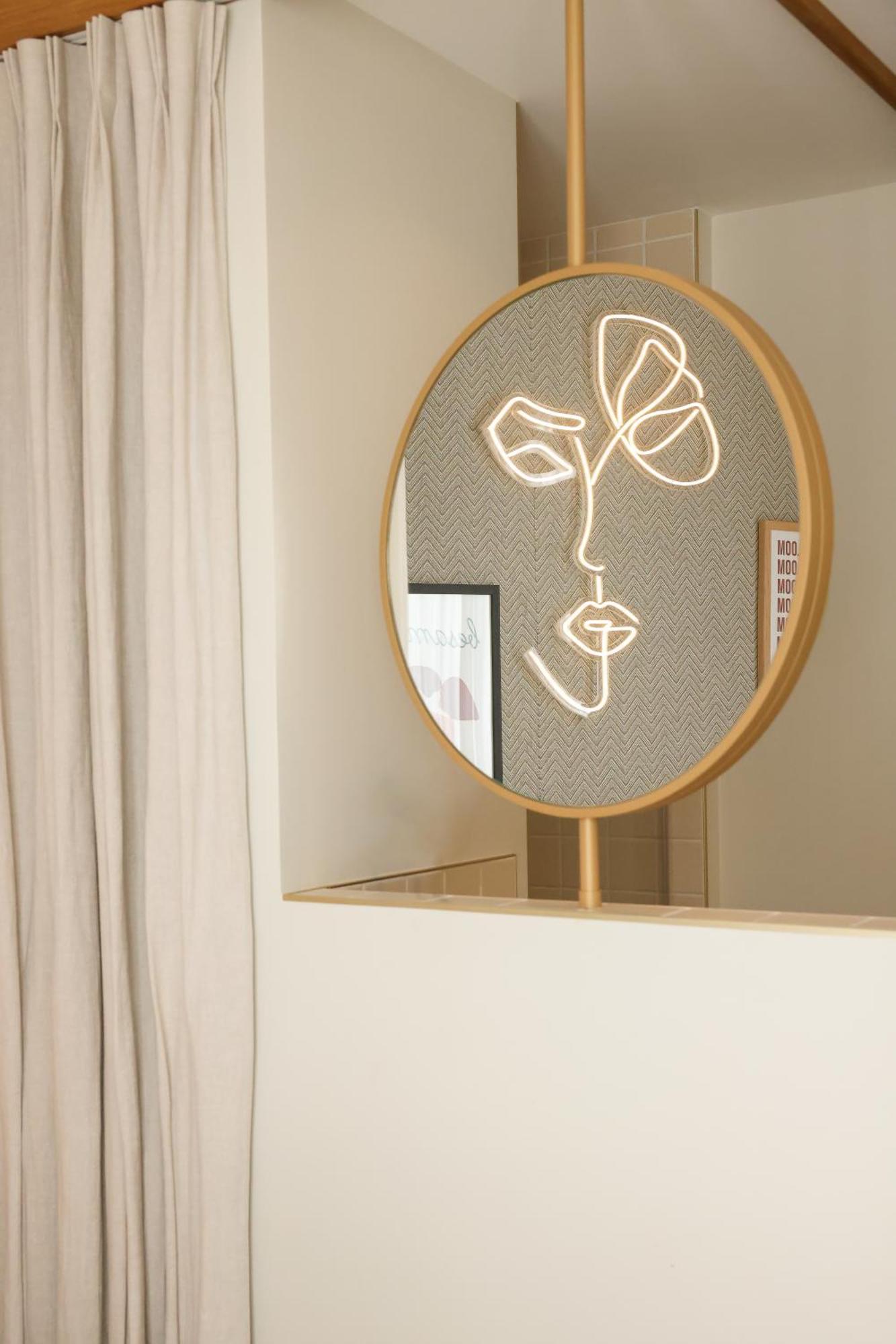 Bloom House & Parijs